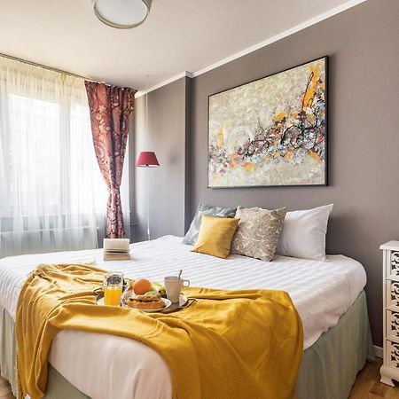 Spacious Downtown Apartment - Old Town Бухарест Экстерьер фото