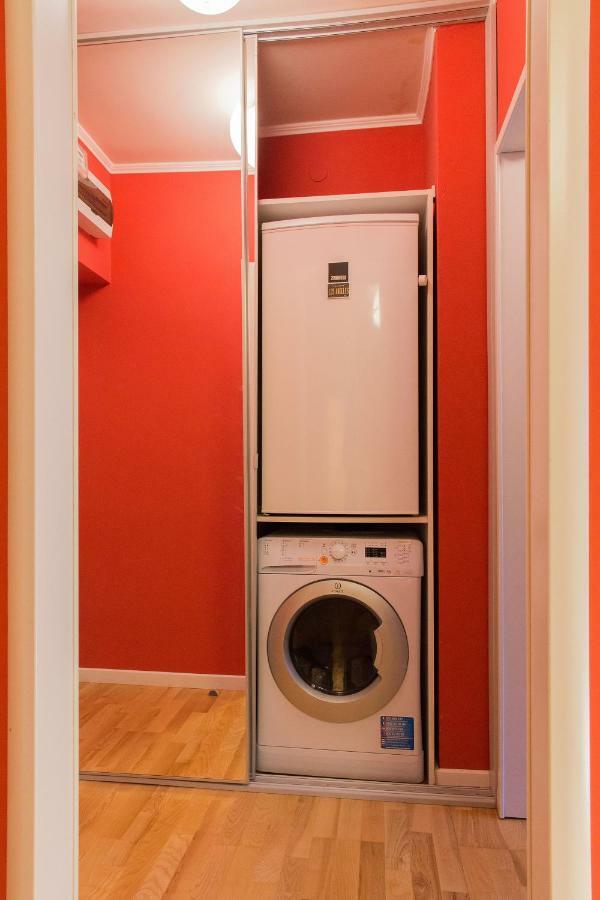 Spacious Downtown Apartment - Old Town Бухарест Экстерьер фото